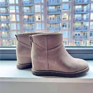 Ugg Classic Femme Mini boot